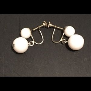 Vintage Faux Pair Pearl Earrings